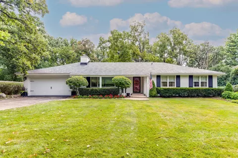 597 S Green Bay Rd, Lake Forest, IL 60045