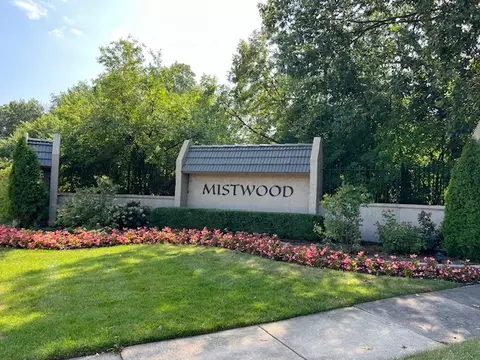 1121 Mistwood Ln #1121, Downers Grove, IL 60515