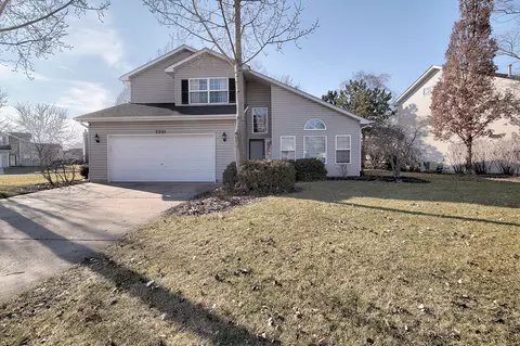 2201 Falcon Dr, Plainfield, IL 60586