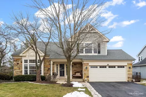 229 Village Ln, Bartlett, IL 60103