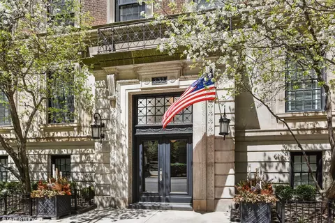 232 E Walton St #8W, Chicago, IL 60611