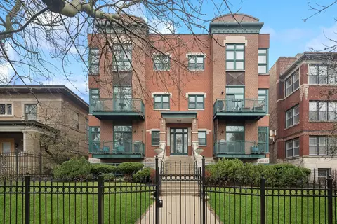 4646 N Beacon St #201, Chicago, IL 60640