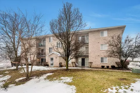 12928 W 159th St #2B, Homer Glen, IL 60491