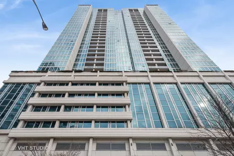 1629 S Prairie Ave #2208, Chicago, IL 60616