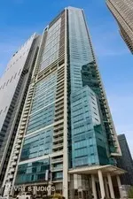 340 E Randolph St #204, Chicago, IL 60601