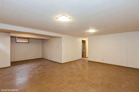 1330 S Main St, Wheaton, IL 60189 photo 16