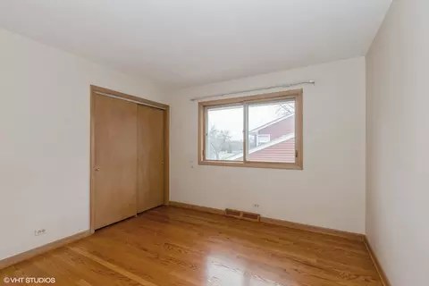 1330 S Main St, Wheaton, IL 60189 photo 11