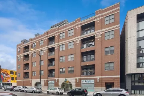 2740 W Armitage Ave #PH1, Chicago, IL 60647