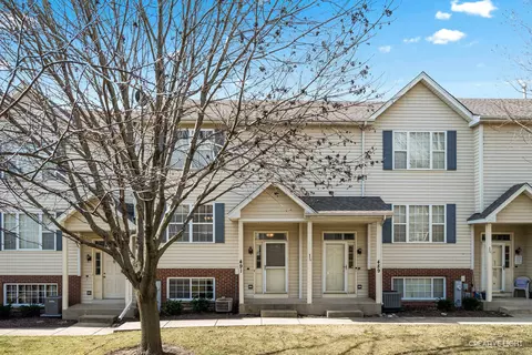 491 E Willow St, Elburn, IL 60119