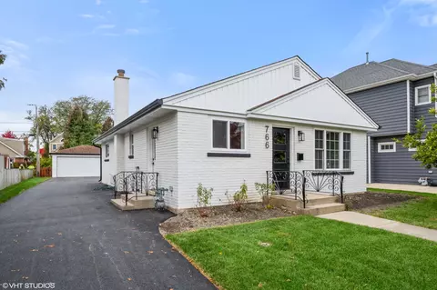 766 S Swain Ave, Elmhurst, IL 60126