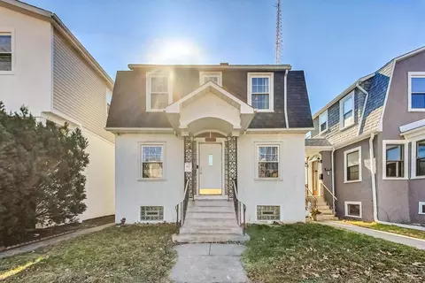 4931 W Melrose St, Chicago, IL 60641