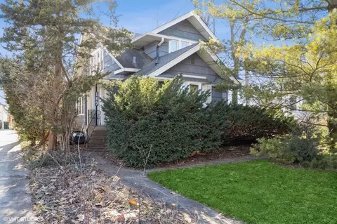 189 N Delaplaine Rd, Riverside, IL 60546