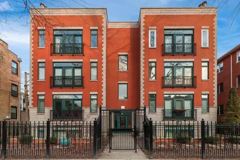 3939 N Greenview Ave #2S, Chicago, IL 60613