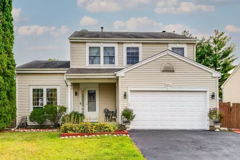 1202 Bristol Trail Rd, Lake Zurich, IL 60047