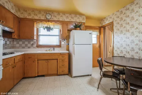 457 Pinecroft Dr, Roselle, IL 60172 photo 5