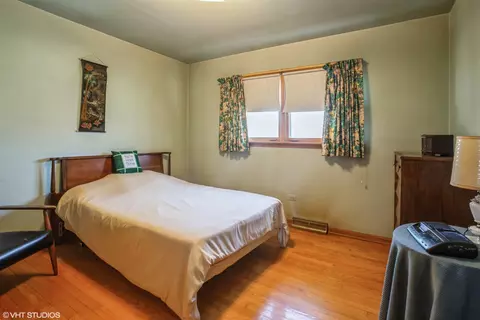 457 Pinecroft Dr, Roselle, IL 60172 photo 7
