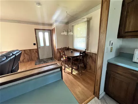 1506 Poplar St, Holiday Hills, IL 60051 photo 10