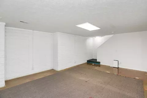 Exterior - 2277 Elwood Ln, Normal, IL 61761 photo 5 of 9