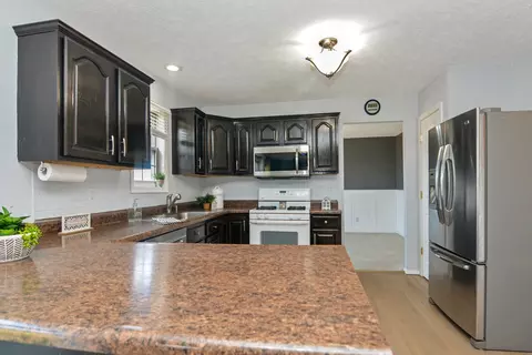 Kitchen - 2277 Elwood Ln, Normal, IL 61761 photo 3 of 11