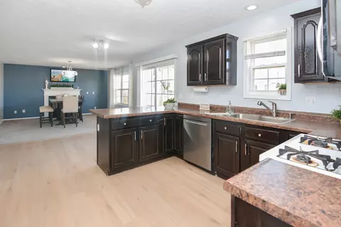 Kitchen - 2277 Elwood Ln, Normal, IL 61761 photo 10 of 11