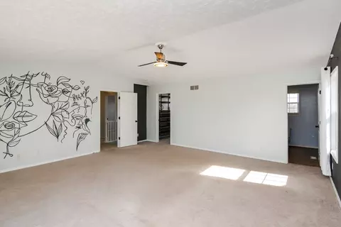 Living - 2277 Elwood Ln, Normal, IL 61761 photo 2 of 3