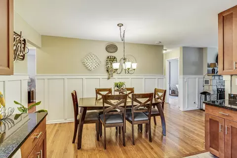 Dining - 289 Park Ave, Wheeling, IL 60090 photo 3 of 3