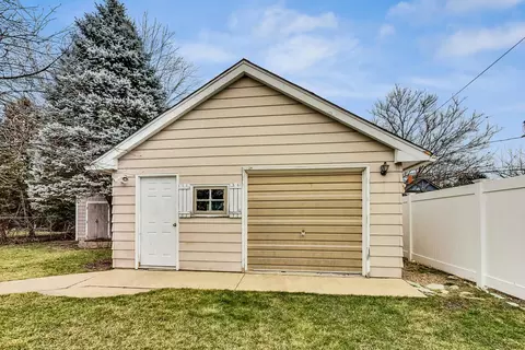 Exterior - 289 Park Ave, Wheeling, IL 60090 photo 13 of 14