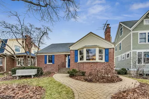 1522 Highland Ave, Wilmette, IL 60091