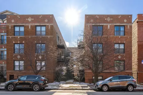 1647 W Addison St #2B, Chicago, IL 60613