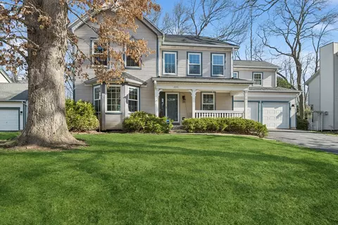 3255 Victoria Ln, Waukegan, IL 60087