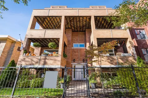 4622 N Ashland Ave #2S, Chicago, IL 60640