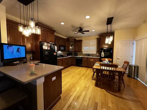 730 Fox Trail Ter, Cary, IL 60013 photo 5