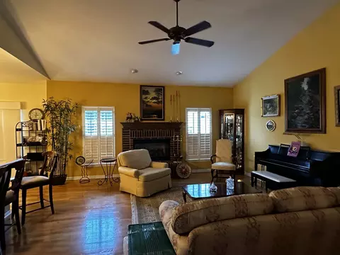 730 Fox Trail Ter, Cary, IL 60013 photo 2