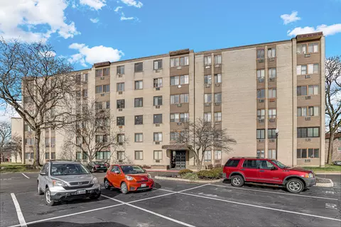9720 S Pulaski Rd #105, Oak Lawn, IL 60453