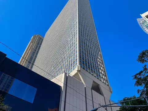 111 E Chestnut St #40E, Chicago, IL 60611