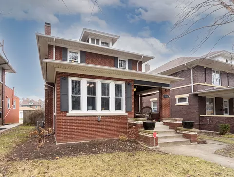 715 Campbell St, Joliet, IL 60435