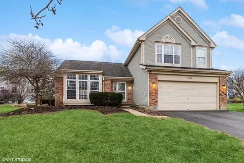760 Gloster Ct, Gurnee, IL 60031