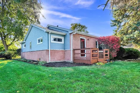 155 Arizona Blvd, Hoffman Estates, IL 60169