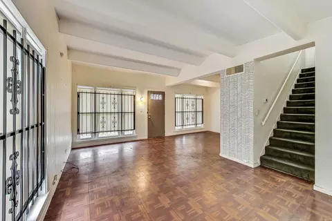 238 E 92nd St, Chicago, IL 60619 photo 5
