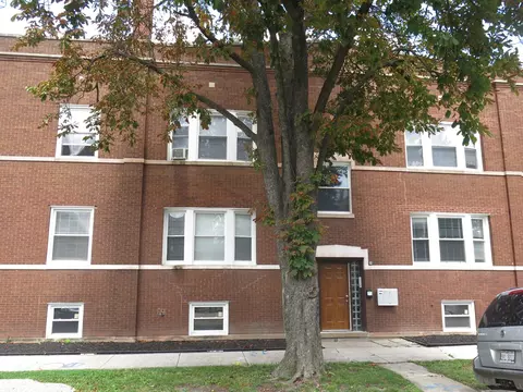 4130 W Henderson St, Chicago, IL 60641