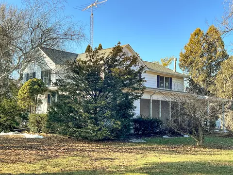 95 N Mulford Rd, Lindenwood, IL 61049