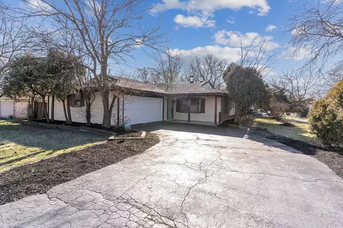 4045 Richmond Ct, Matteson, IL 60443