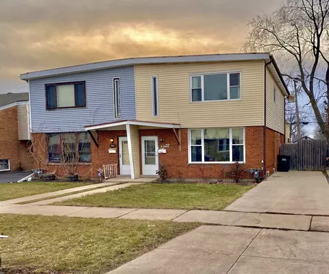 9268 Hamlin Ave, Des Plaines, IL 60016 photo 2