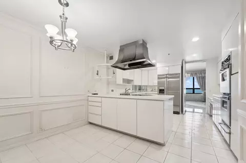180 E Pearson St #7002, Chicago, IL 60611 photo 10