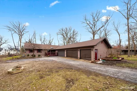 615 Rustic Rook Dr, Somonauk, IL 60552