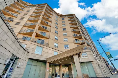 4350 N Broadway St #1007, Chicago, IL 60613