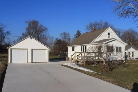 2909 A St, Rock Falls, IL 61071