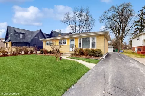 2930 Koepke Rd, Northbrook, IL 60062