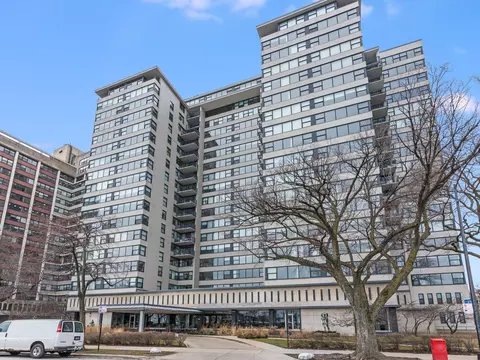 3440 N Lake Shore Dr #15E, Chicago, IL 60657