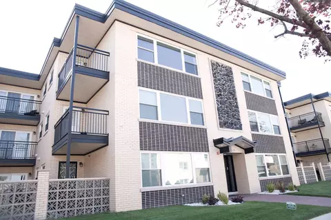 3045 N Paris Ave #301, River Grove, IL 60171